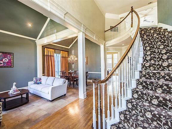 4th image of 4412 Briar Hollow Dr