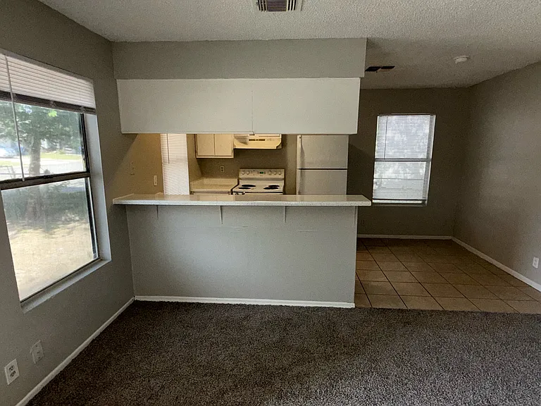 3435 Gateway Dr — Photo 6