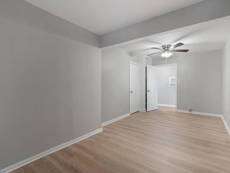 1012 Barbara Dr #B — Photo 10