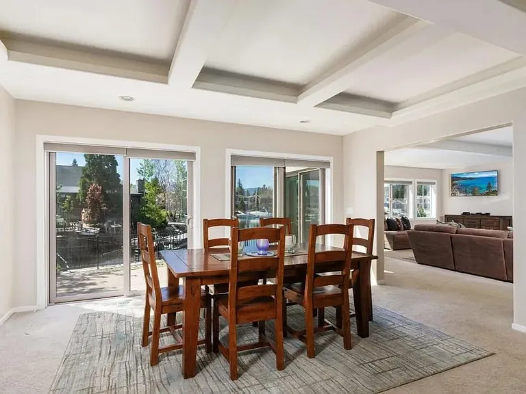 314 Beach Dr — Photo 16