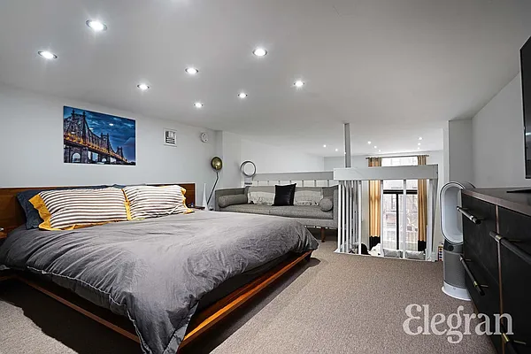 Sold by (Legacy) Elegran | media 15