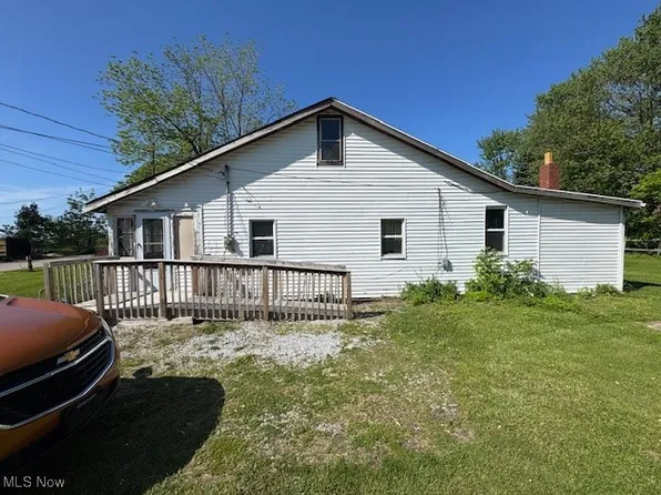 24 Iroquois Ave, Painesville, OH 44077