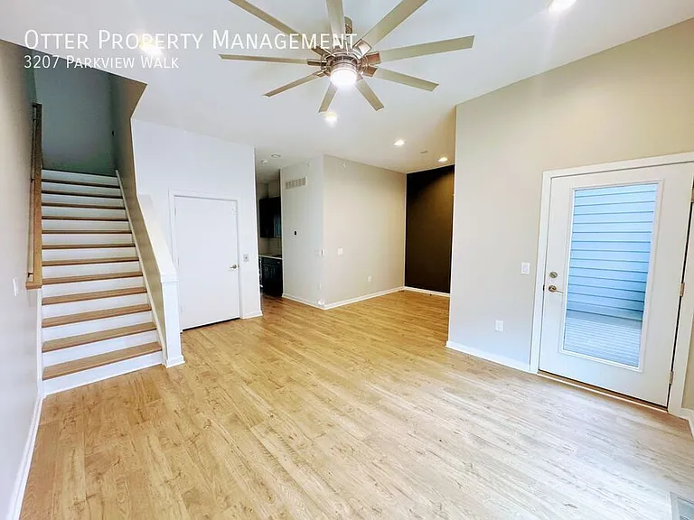 3207 Parkview Walk — Photo 35