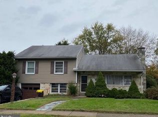 327 Leona Ave, Huntingdon Valley, PA 19006