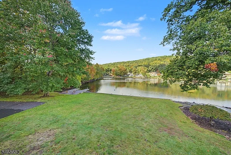 3 bed, 3.5 bath, $6,500 — Photo 2