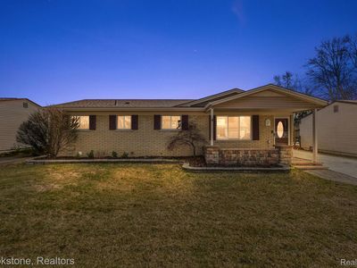 43258 Hyde Park Dr, Sterling Heights, MI, 48313