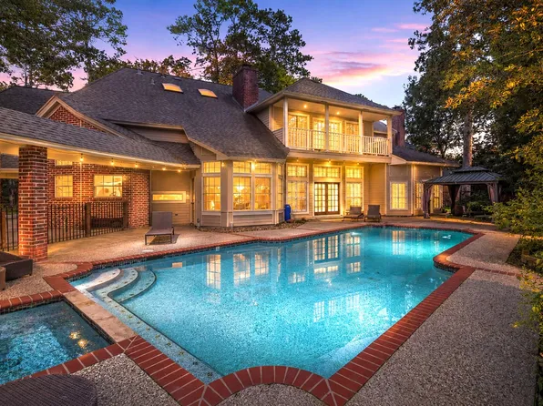 5230 Wincroft Ct, Houston, TX 77069