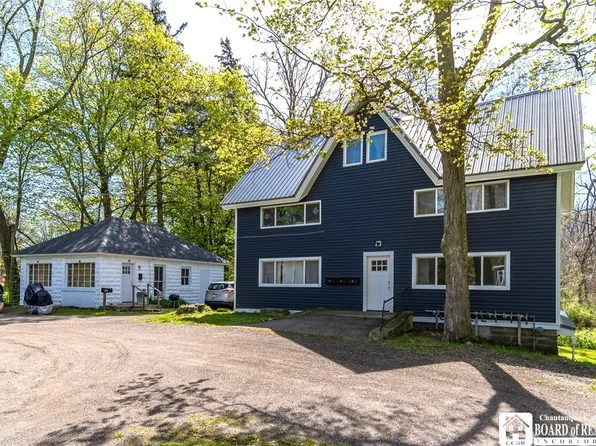 238 1/2 E Main St, Westfield, NY 14787