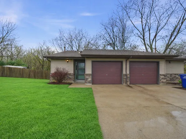 5128 Bel Aire Rd, Des Moines, IA 50310