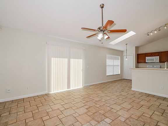 5th image of 8000 Stirrupwood Ct