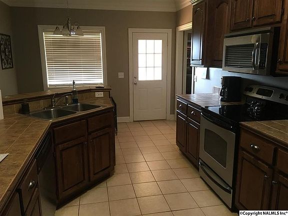 2nd image of 112 Fawn Forest Dr
