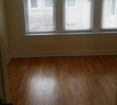3rd image of 1416 N Luna Ave