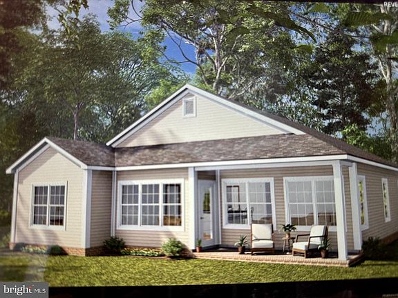 4th image of 402 Monroe Dr
