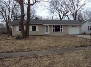 1605 Comanche Dr, Champaign, IL 61821
