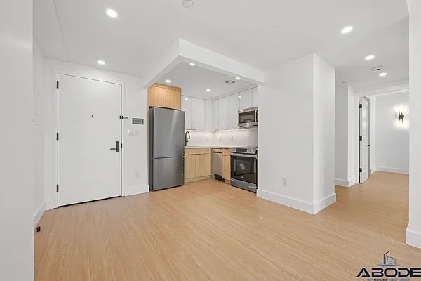 Rented by ABODE NYC LLC | media 21