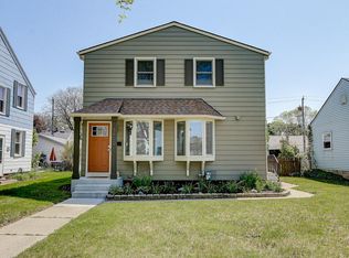 3600 S Taylor Ave, Milwaukee, WI 53207