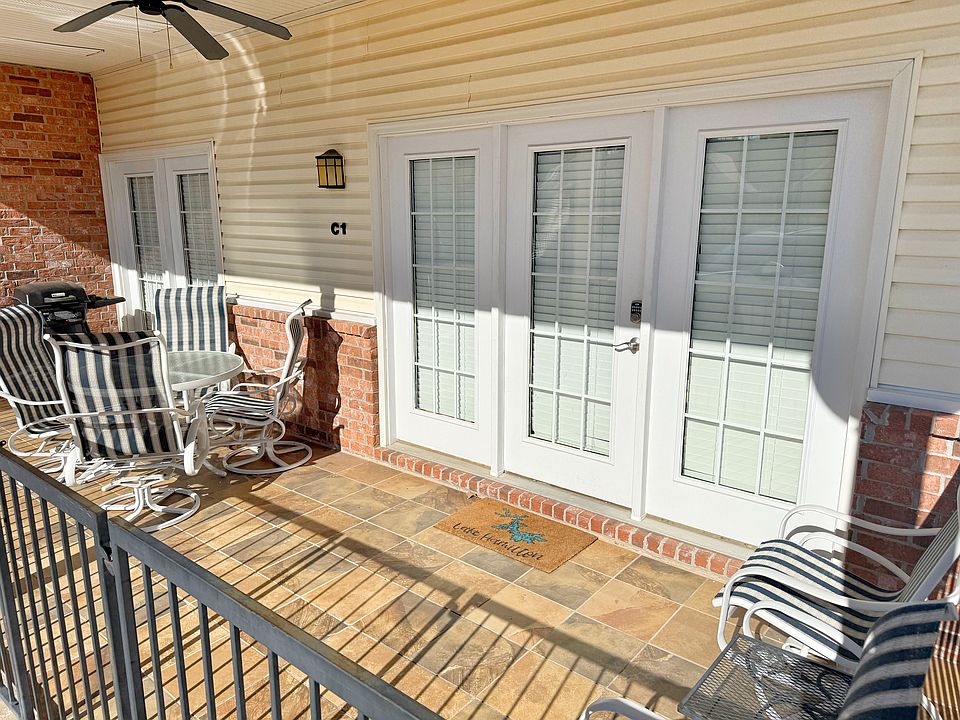 Patio/Entrance