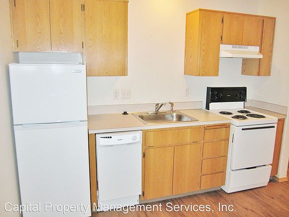 3rd image of 130 SE 105th Ave APT K1