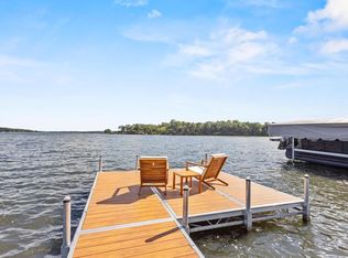 3906 Country Lane Dr, Delavan, WI 53115