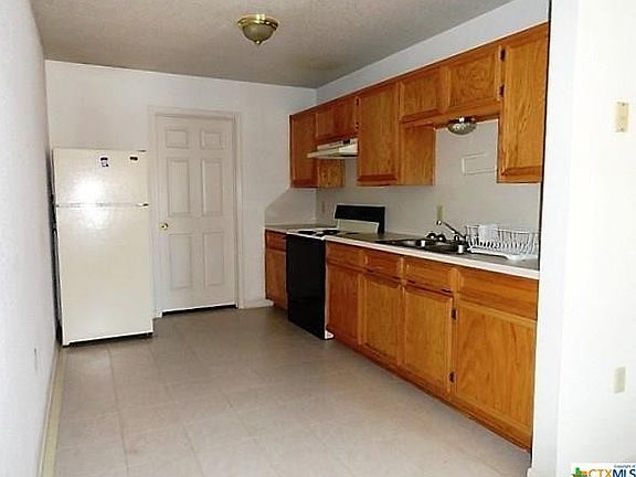 4th image of 106 Horseshoe Dr #A-b