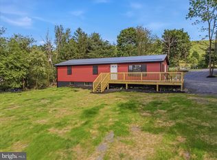 5 Dense Oak Ln, Berkeley Springs, WV 25411