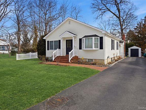 2nd image of 43 Ridgeway Boulevard