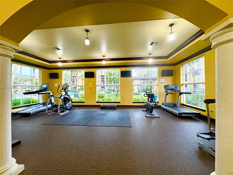 8060 N Nob Hill Rd #203 — Photo 24