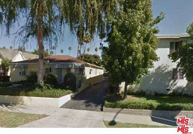 2nd image of 1104 N Lake Ave