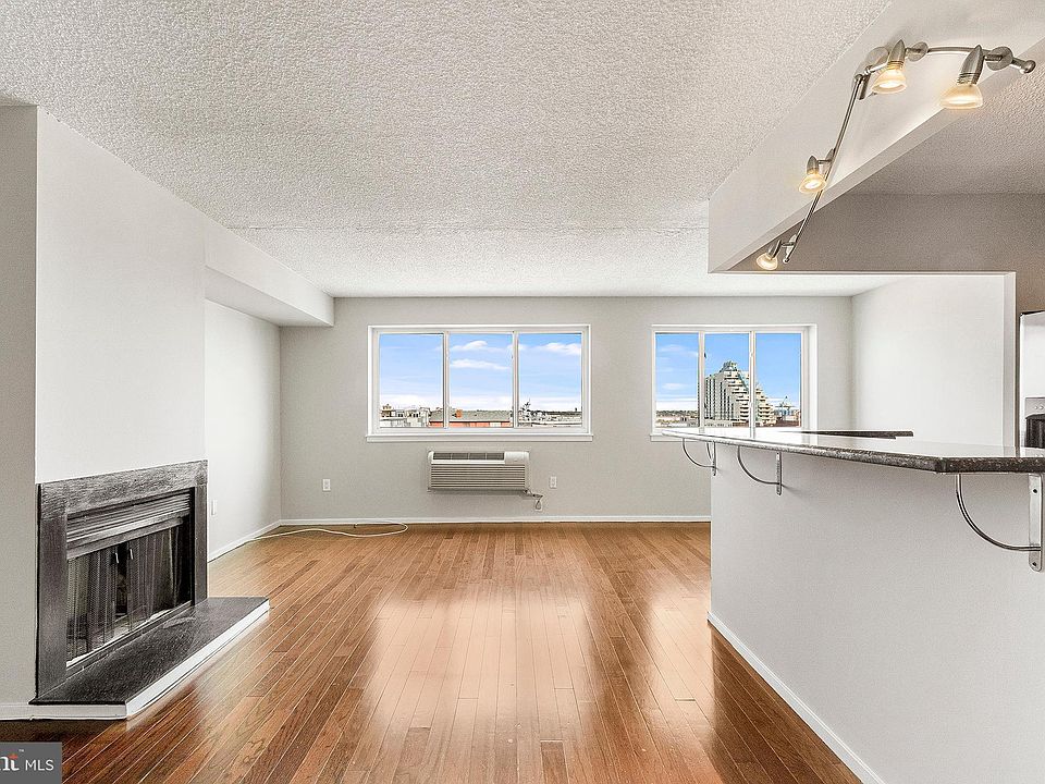 1st image of 200-10 Lombard St #718