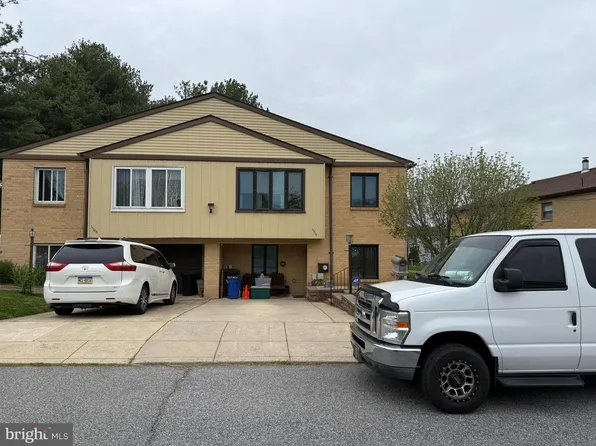 11710 Ferndale St, Philadelphia, PA 19116