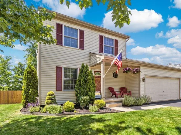 215 Iris Trail Dr, Galloway, OH 43119