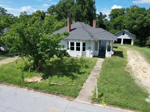 2802 Hunt Ave, Newberry, SC 29108