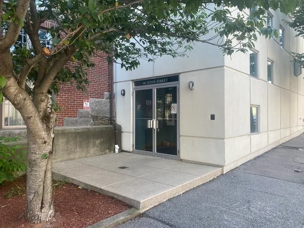 60 Tufts St APT 4, Somerville, MA 02145