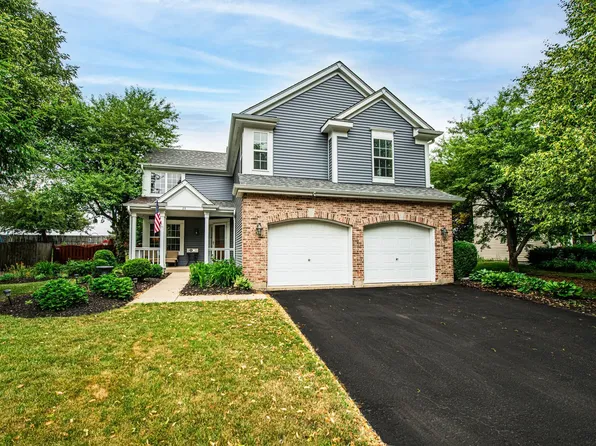 29 S London Ct, South Elgin, IL 60177