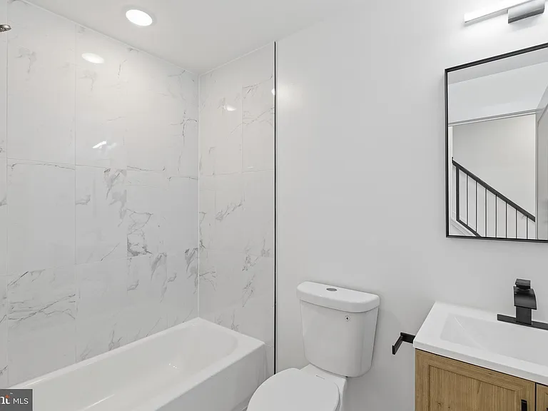 2534 N 11th St #2 — Photo 7