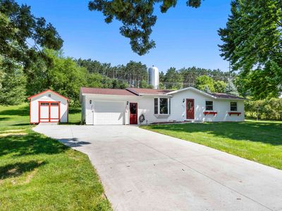 390 Blaine St, Iola, WI, 54945