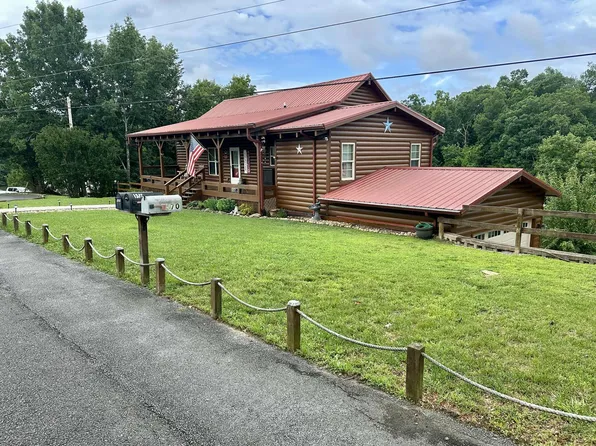 1573 Topaz Ln, Dandridge, TN 37725