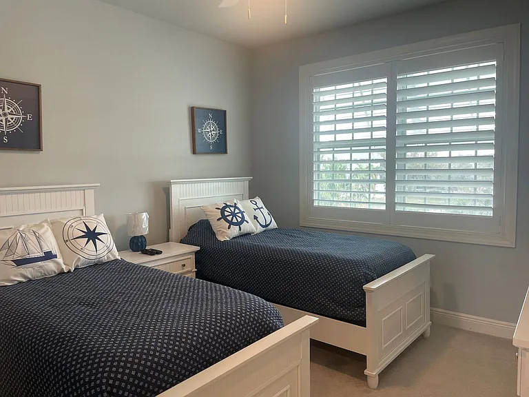 260 Hidden Bay Dr #401 — Photo 32