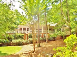 1041 Maddux Ln, Greensboro, GA