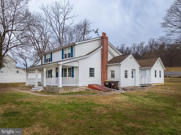 215 Hopewell Rd, Elverson, PA 19520
