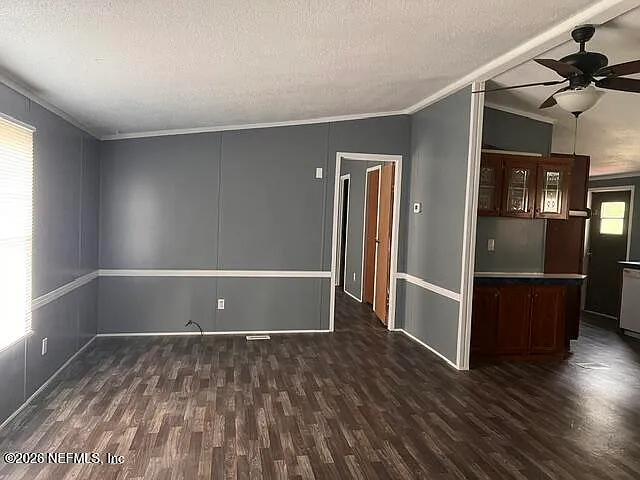 3 bed, 2.0 bath, 1600 sqft, $1,550 — Photo 3