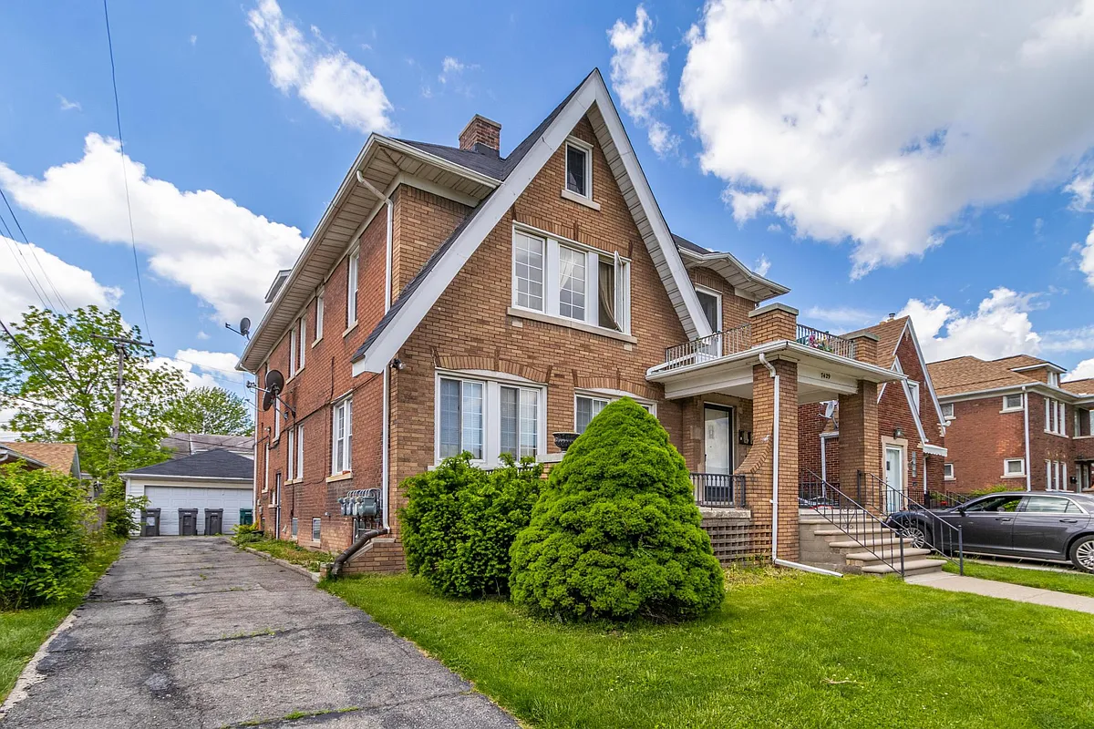 Building Photo - 7429 Theisen St #1