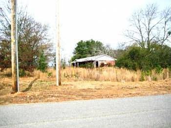 2nd image of 1195 Sanders Rd