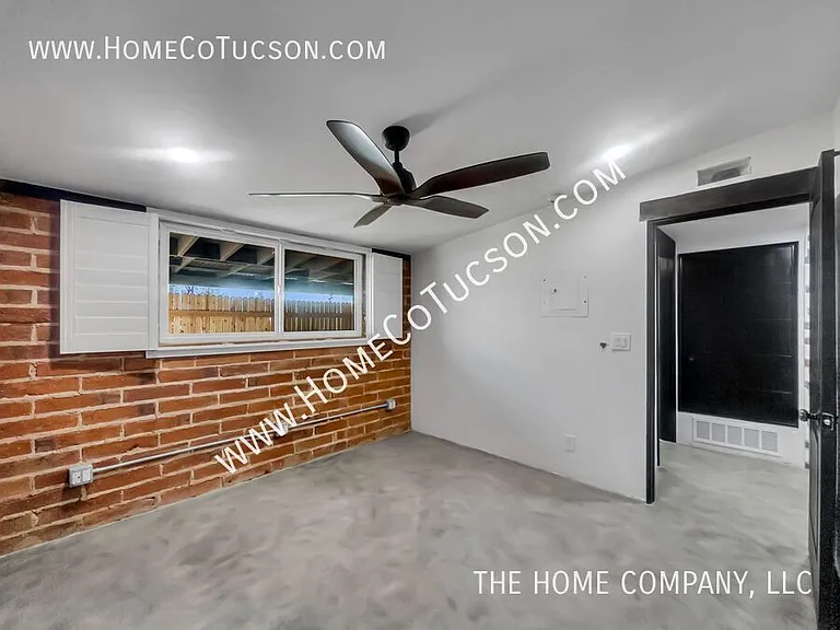 4535 E Fairmount St — Photo 20