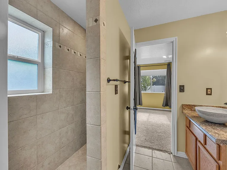 567 N Allanwood Pl — Photo 20