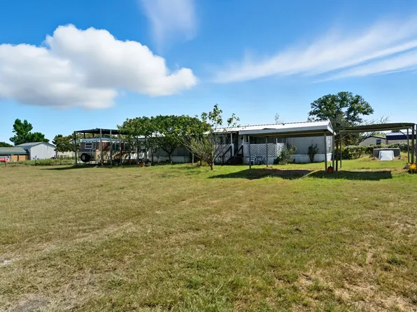 144 Oak Meadows Dr, Springtown, TX 76082