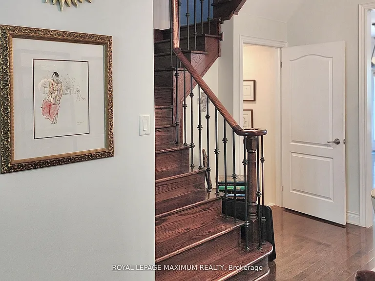 9 Flook Ln — Photo 14