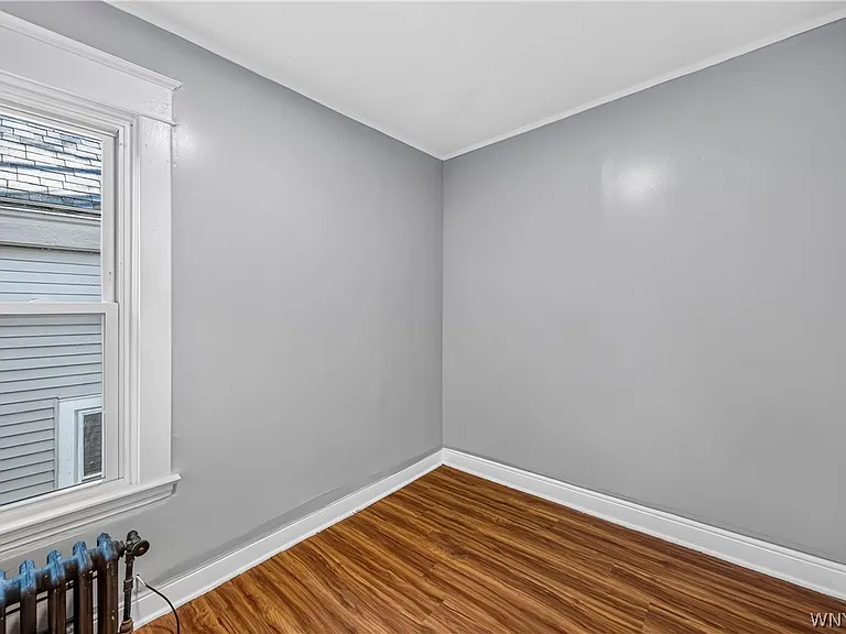 563 Humboldt Pkwy #UPPER — Photo 33