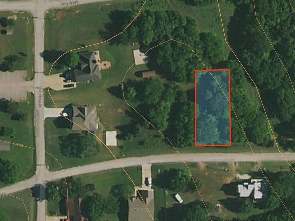 1st image of 1923 Haven Oak Dr