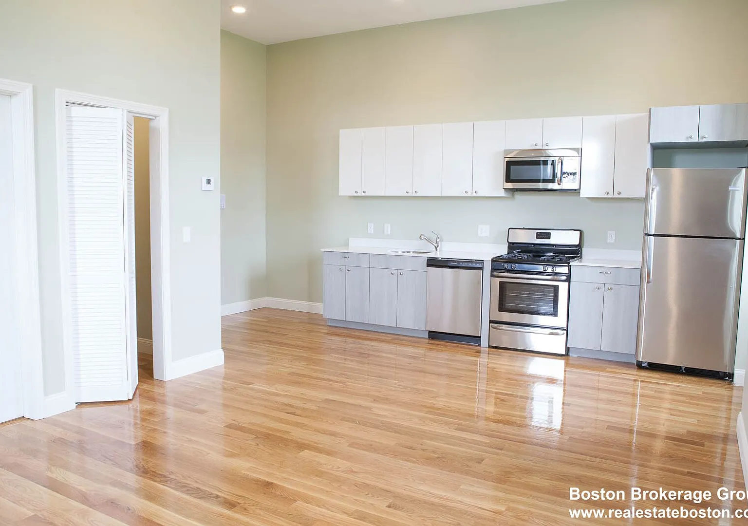 3b2b in Roxbury now available — Photo 1